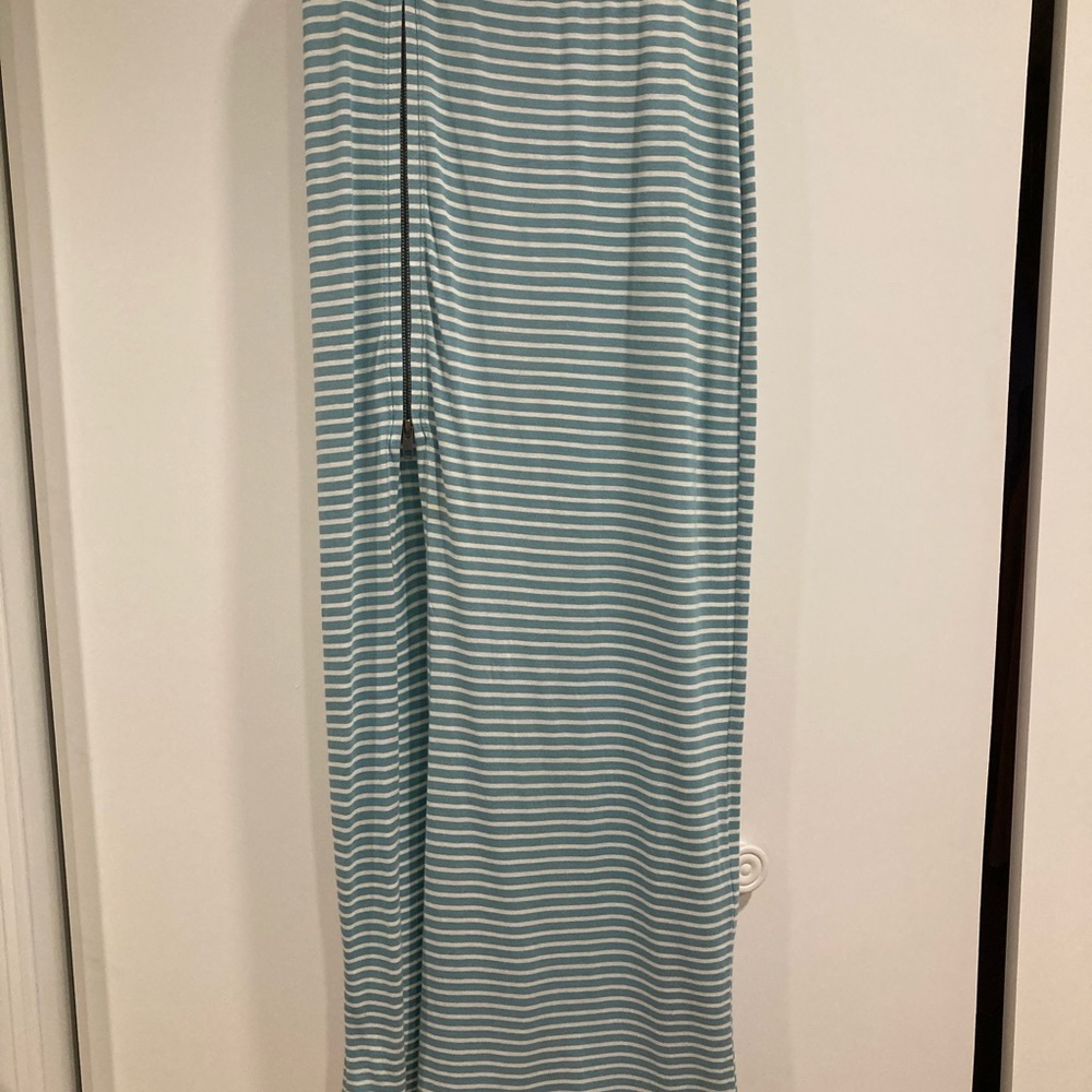 Jessica Simpson long skirt with mid thigh slit.